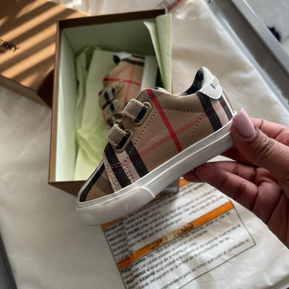 Burberry shoes Toddler size